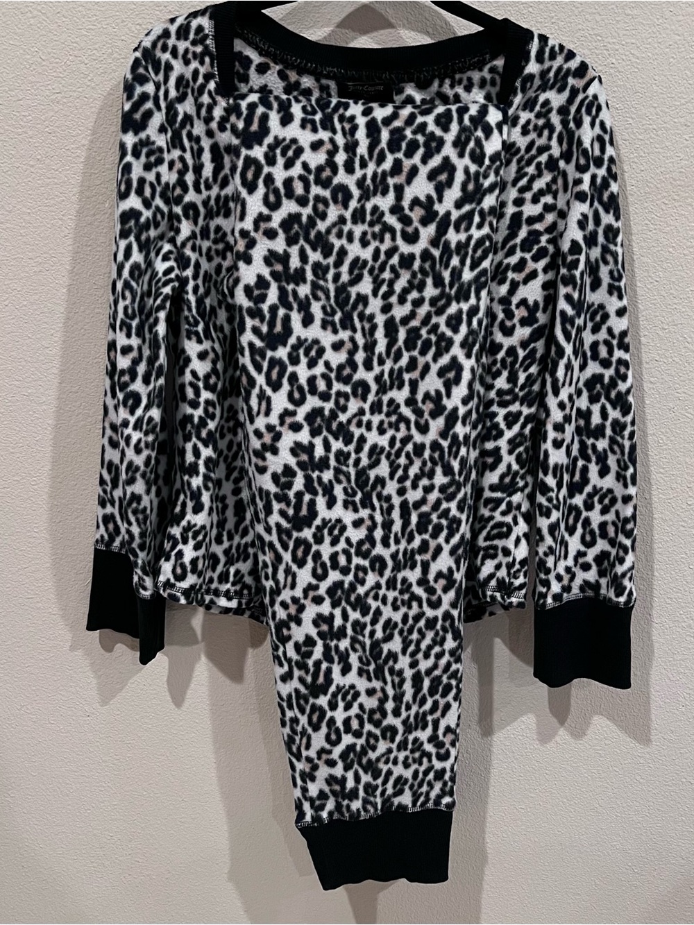 Juicy Couture Black and White Leopard Print Pajama/leisure wear Set